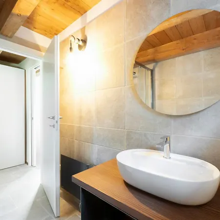 Iadi - Villaggio Dei Crodini 샬레